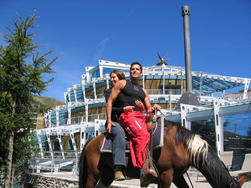 Hotel Shackleton Mountain Resort Sestriere Exterior foto