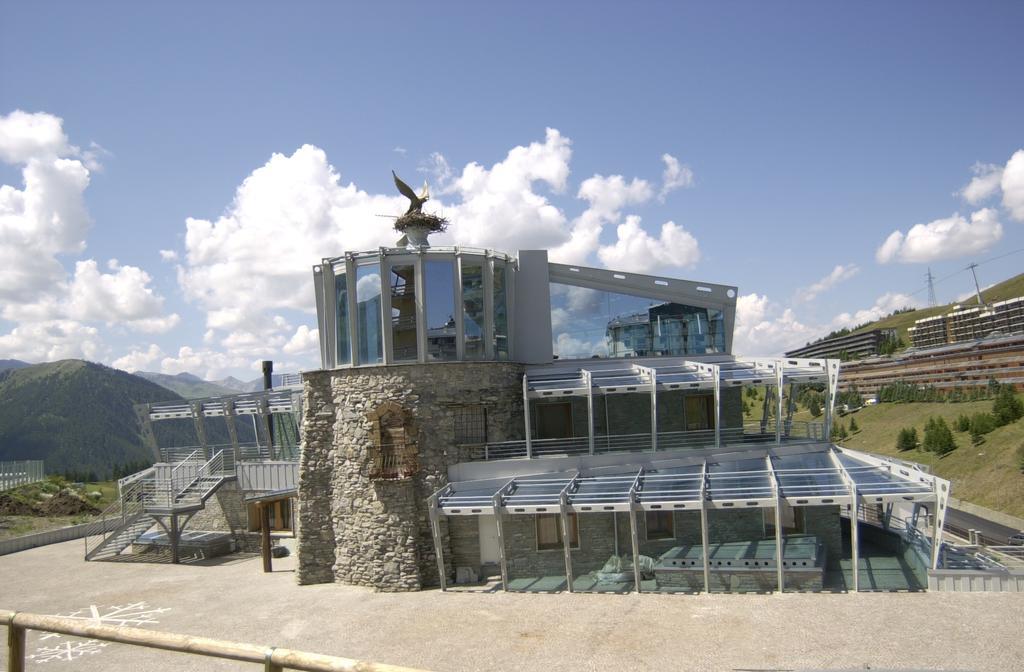 Hotel Shackleton Mountain Resort Sestriere Exterior foto